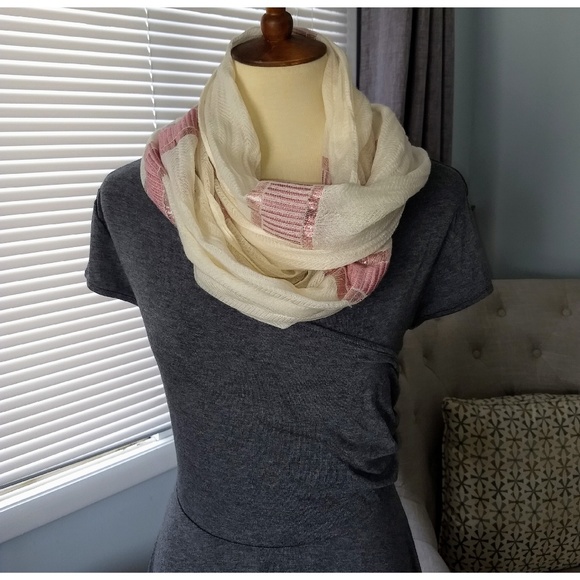 NWT Loft Scarf - Cream & Pink w/tassels - Picture 1 of 7